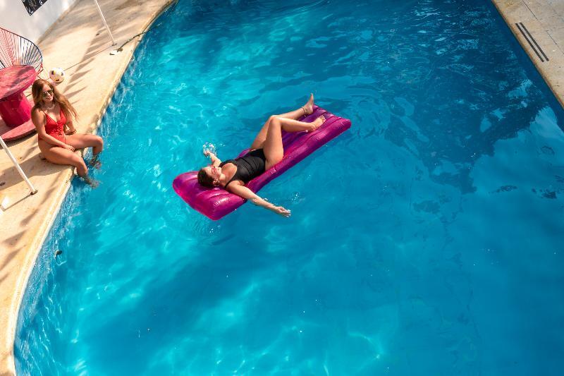 Wonderland By Gb Collection Hostel Cartagena Exterior photo